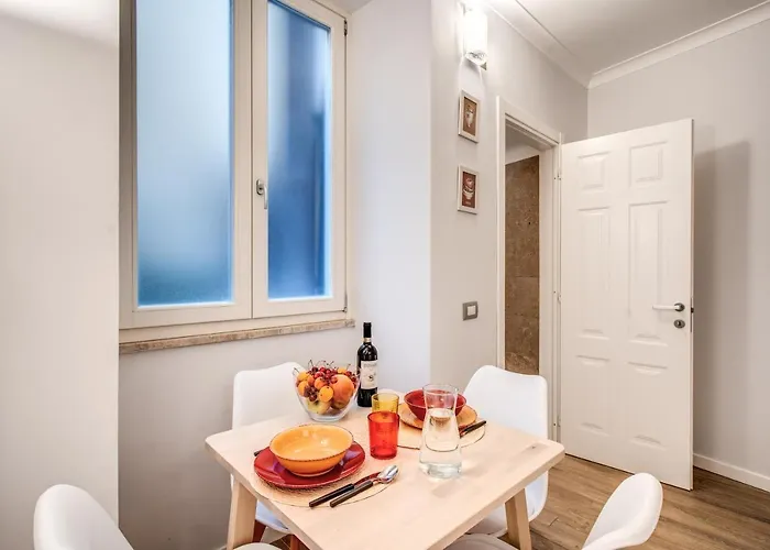 Apartament Novembre 152 *