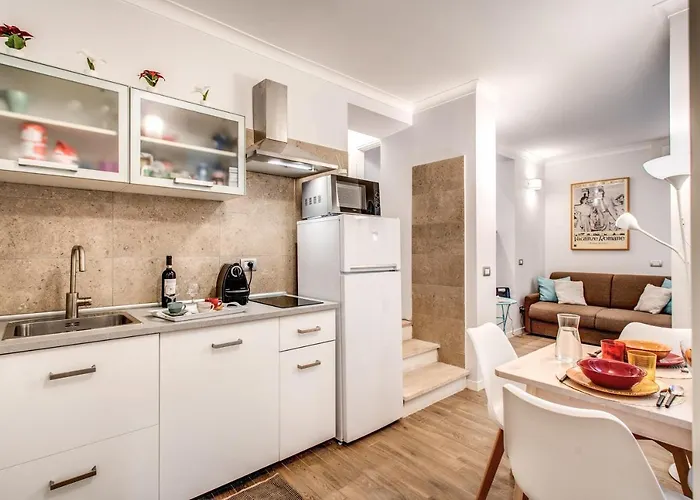 Apartament Novembre 152 *